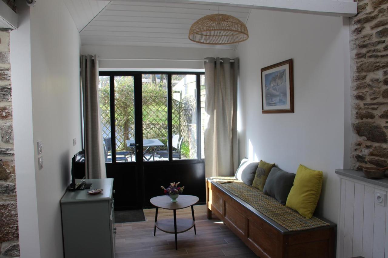 Auberge de Keringar Le Conquet Exteriör bild