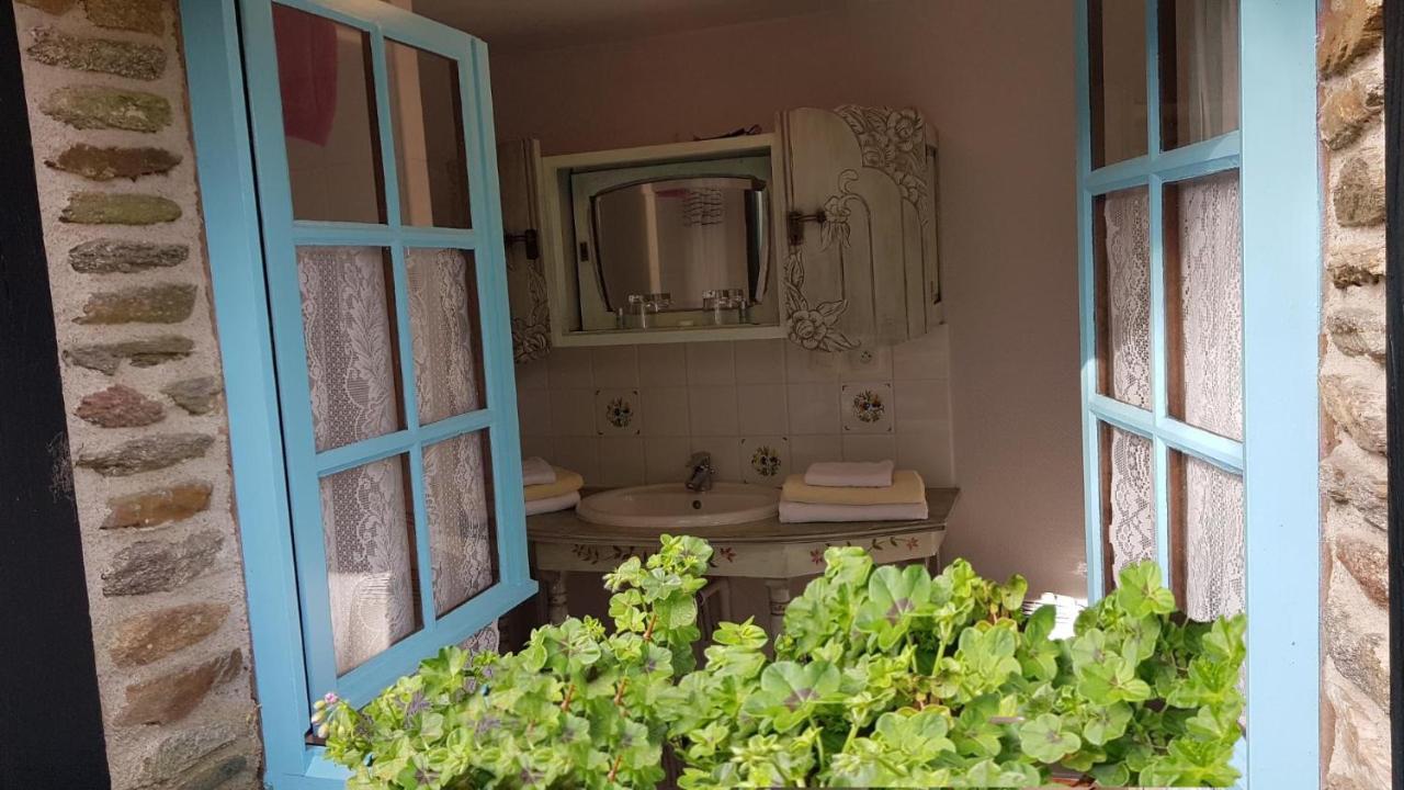 Auberge de Keringar Le Conquet Exteriör bild